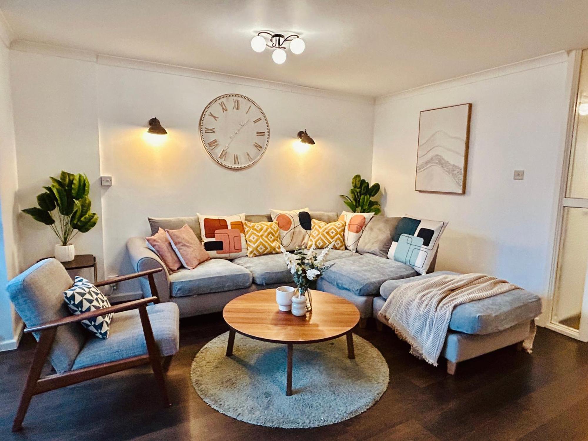 Spacious House, Cosy, Notting Hill, Garden * Londra
